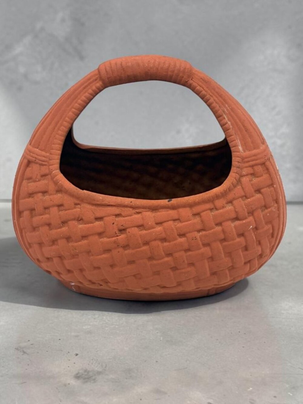 VTG US Leisure Terracotta Pottery Basket Weave Handled Planter Rustic Orange